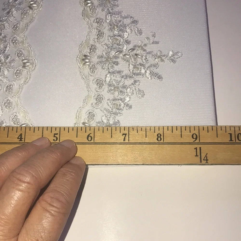 NWOT White Wedding/Party Guestbook